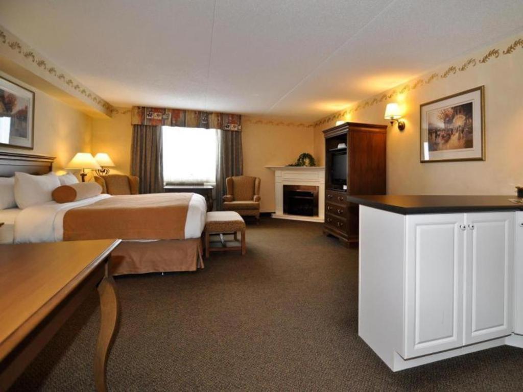 Best Western Plus Orillia Hotel Eksteriør billede