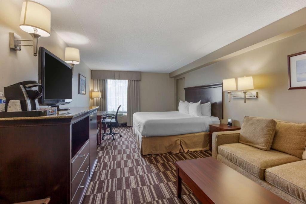 Best Western Plus Orillia Hotel Eksteriør billede