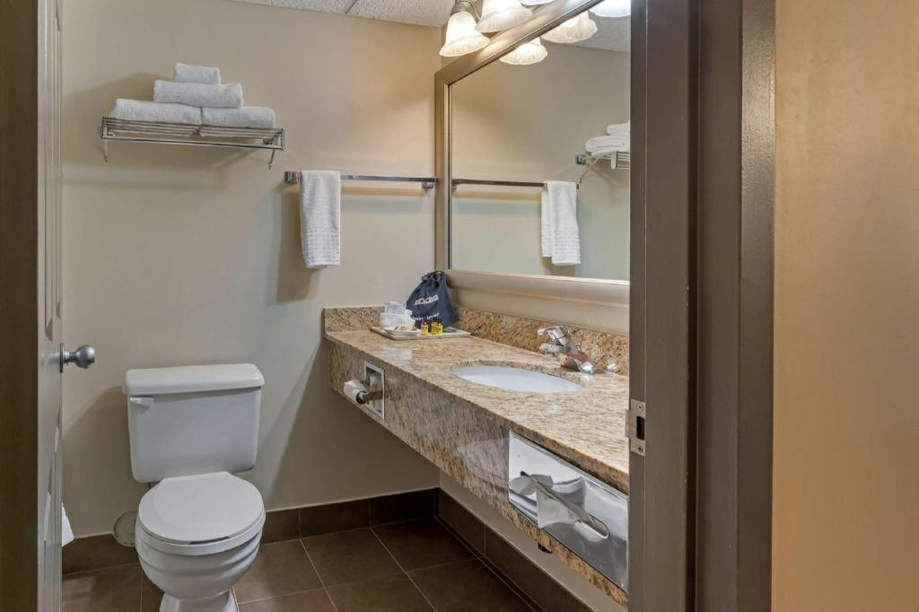 Best Western Plus Orillia Hotel Eksteriør billede